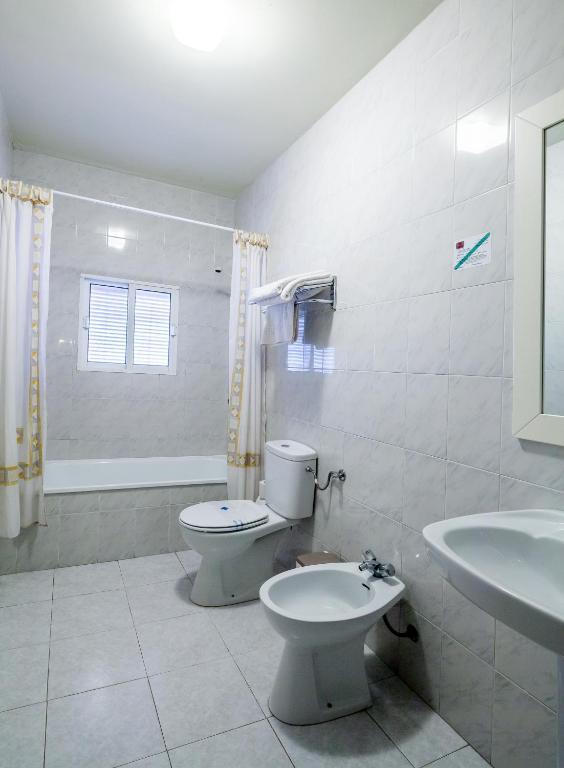 Hostal El Caballo Blanco Osuna Zimmer foto